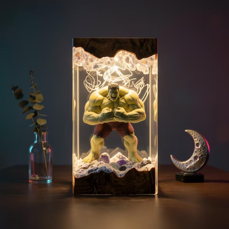 Hulk Resin Lamp TM